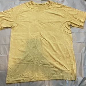 Neon yellow lululemon Men’s t-shirt